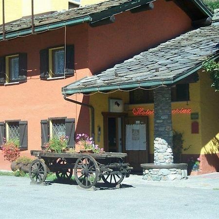 Hotel Veneriaz Nus Kültér fotó