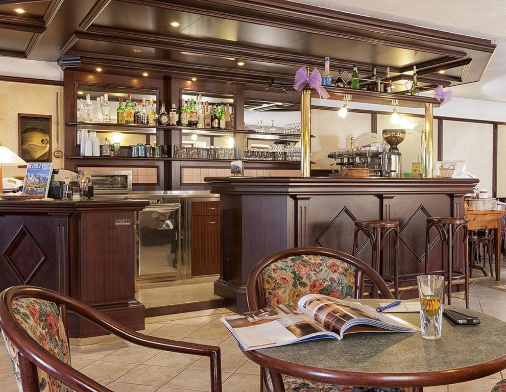 Hotel Veneriaz Nus Kültér fotó
