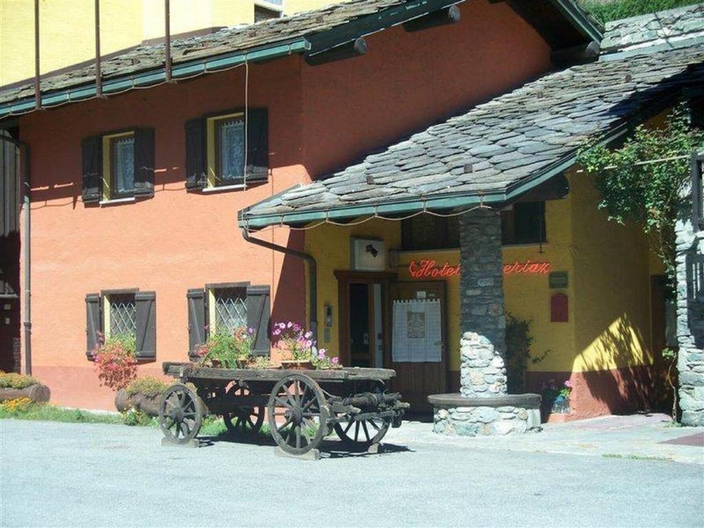 Hotel Veneriaz Nus Kültér fotó