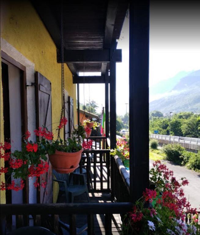 Hotel Veneriaz Nus Kültér fotó